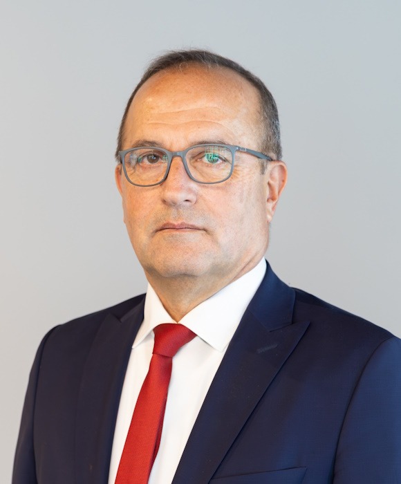 Ecz. Oğuzhan Sürme
