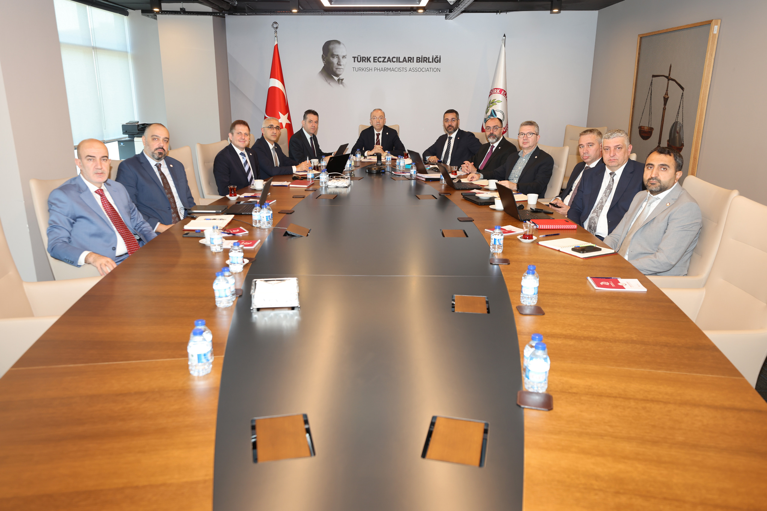 TÜRK ECZACILARI BİRLİĞİ 45. DÖNEM 7. BAŞKANLAR DANIŞMA KURULU TOPLANTISI GERÇEKLEŞTİRİLDİ